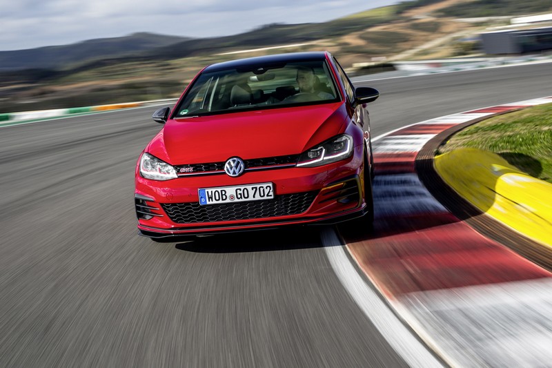 2020年式最新Golf GTI現金價136.8萬元起。