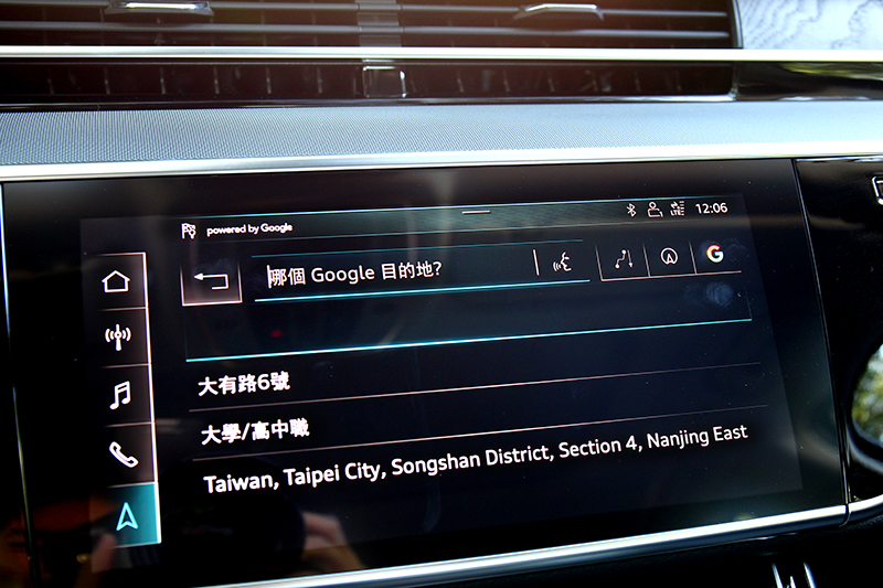 因內建網路所以能使用Google Map功能。