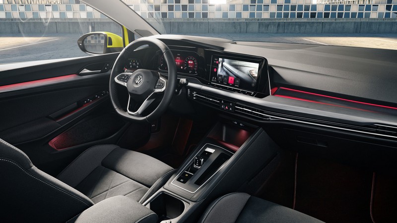 Golf GTI內裝會基於一般車型設計額外增添些許性能元素,座椅或許還會保有格紋配置。