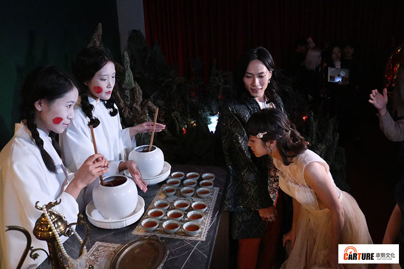 《彼岸之嫁》演員參觀“麗蘭的婚禮” 特展
