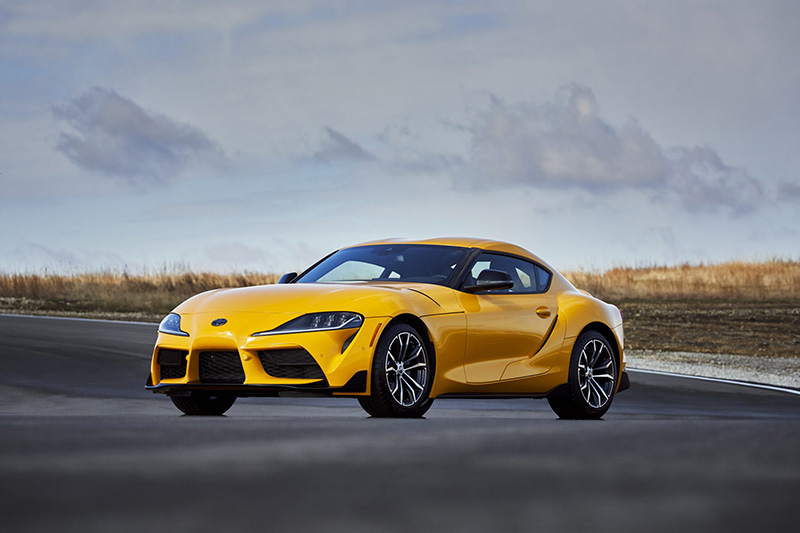 GR Supra 2.0。