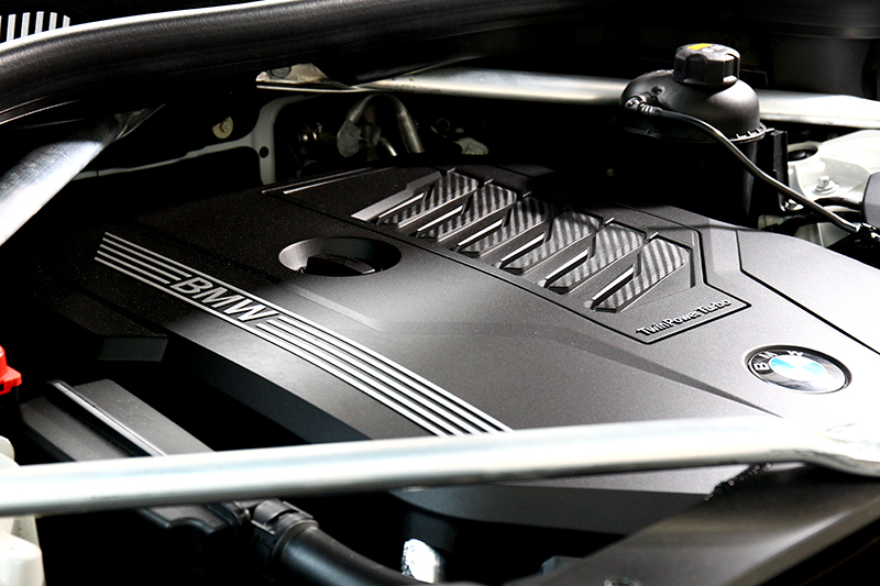 340hp/45.9kgm輸出與5.5秒加速成績,已比許多性能車款出色。