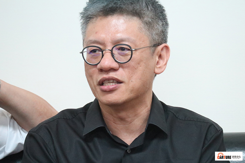 方全民大劇團謝念祖團長回憶自己當年首次站上國家戲劇院的悸動。/本站資料照片
