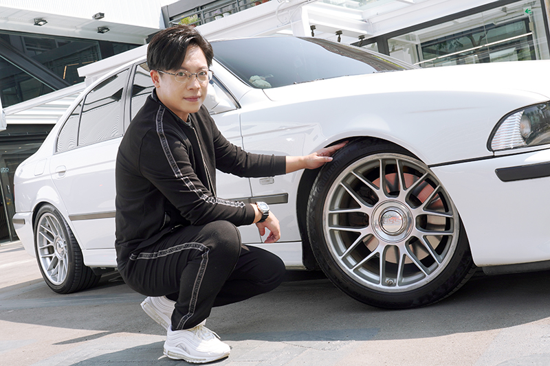 陳熙之很滿意改裝部品BBS RC 18吋鋁圈、M5煞車底盤移植、Koni套裝避震器組。