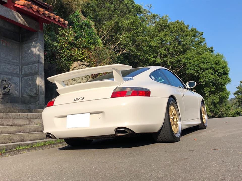 陳熙之車庫裡愛駒之一 996 Carrera 配GT3套件。/陳熙之提供