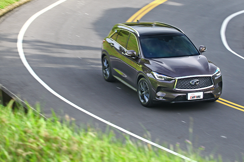 全新QX50的加速感受相當獨特,呈現一種與記憶中內燃機截然不同的加速反應。