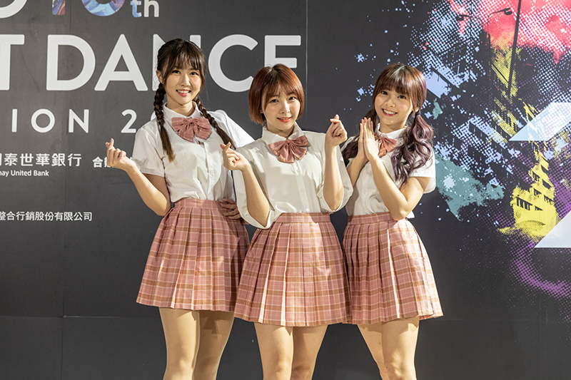 《2020捷運盃街舞大賽》初賽第二日開場表演嘉賓的「L.C.G.勵齊女孩」