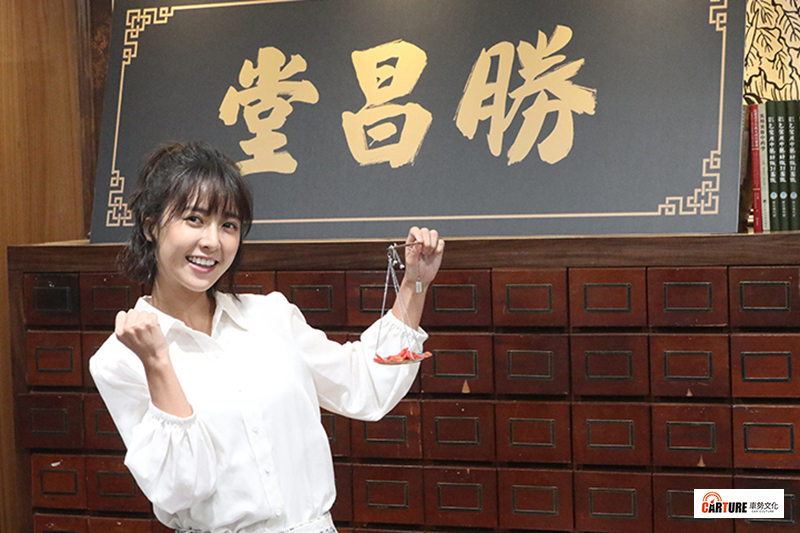 《羅雀高飛》演員林艾璇(大元)脹氣毛病困擾已久,醫師說是因為工作上的情緒壓力所造成。