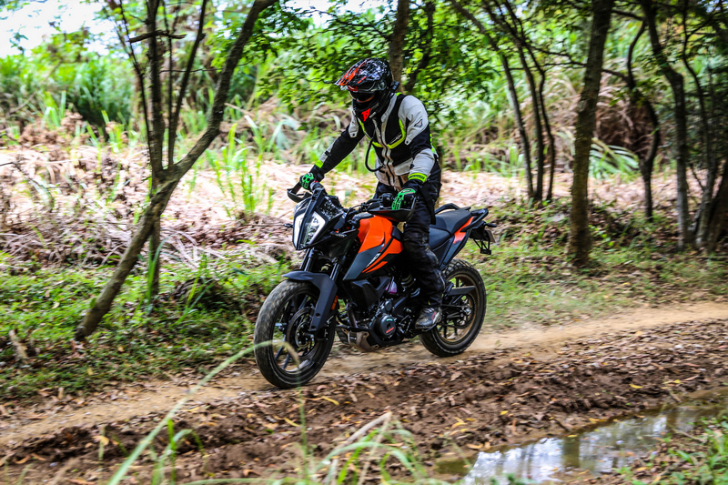 390 Adventure排氣量為373.2 c.c.,擁有44 PS馬力與37 Nm扭力,並有著優意出色的越野能力。