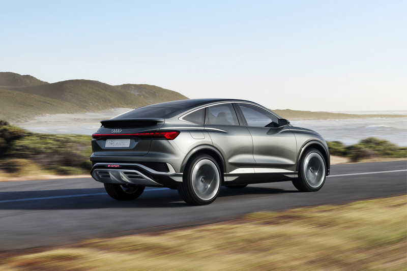 Q4 Sportback e-tron concept有著225kW輸出功率及超過500公里續航表現。