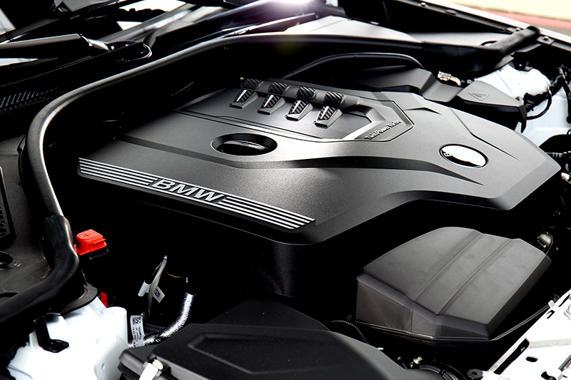 新世代318i將引擎換回2.0升四缸,並有156hp/25.5kgm輸出。