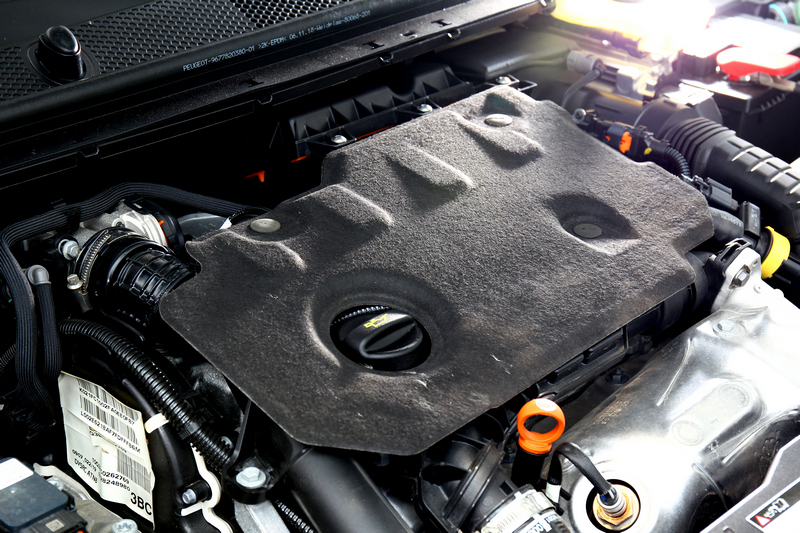 1.5升BlueHDi柴油引擎提供130hp/30.6kgm最大動力,同時也兼具22.3km/L亮眼的平均油耗。