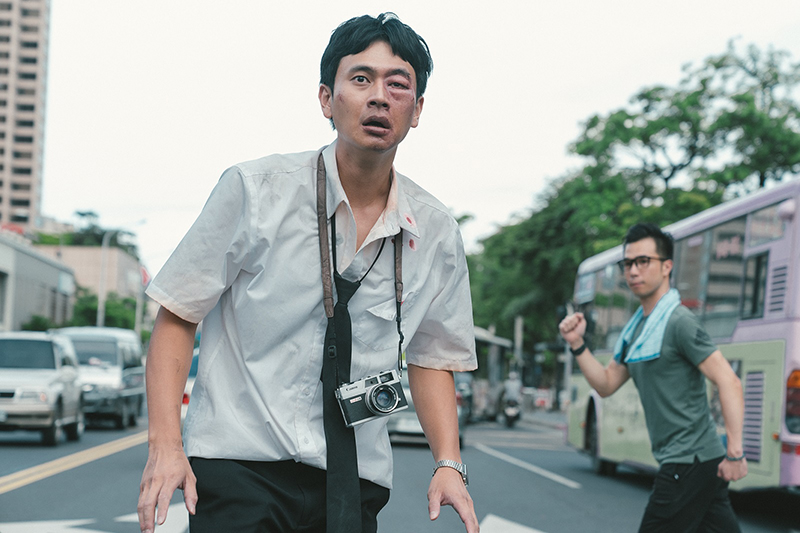 劉冠廷在《消失的情人節》中飾演公車司機,是唯一一個在靜止時空下可以活動的人。
