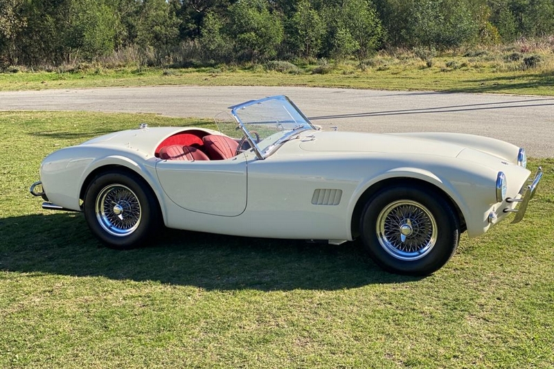 日前AC Cars推出純電與2.3升渦輪引擎復刻AC Cobra。