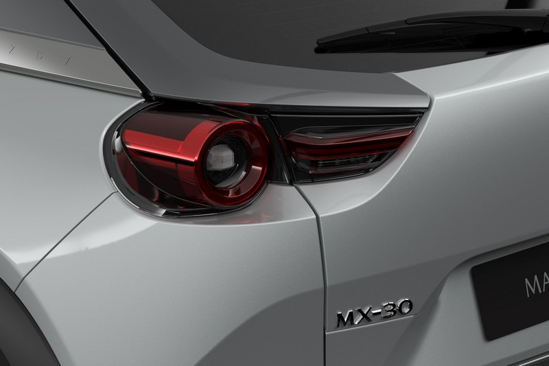 MX-30輕油電車型會在今年秋季於日本上市,純電車型則會以租賃方式販售。
