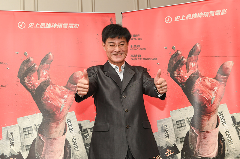 王中皇轉戰大螢幕演出電影《逃出立法院》。(圖:華映娛樂提供)