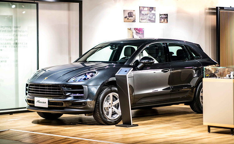 隨著Porsche NOW全新型態概念店開幕,加上Porsche Studio都會概念店與桃園保時捷展示中心,保時捷為桃園地區提供全方位且多元的展銷據點,滿足不同消費者的生活型態。