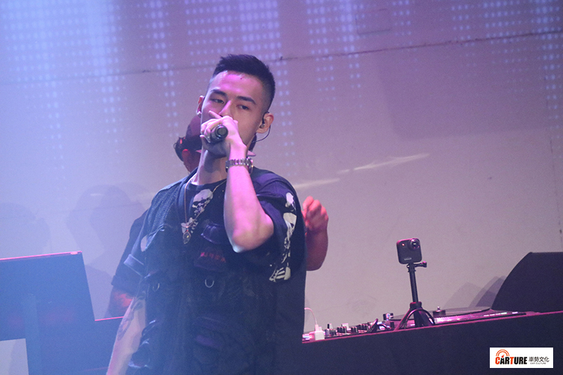 《Toyoyta TV嘻哈一夏演唱會》。