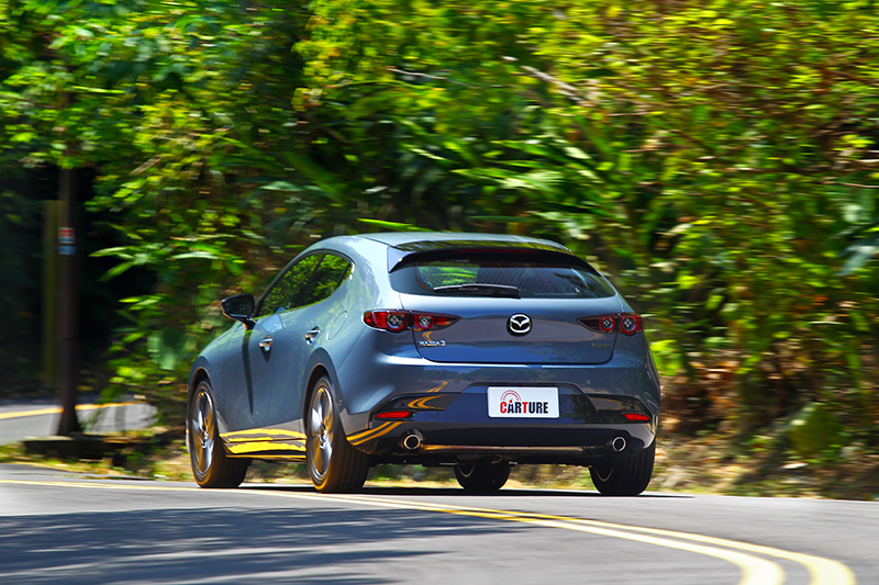 Mazda 3行路質感與隔音表現都相當優異,但動態就少了點玩味。