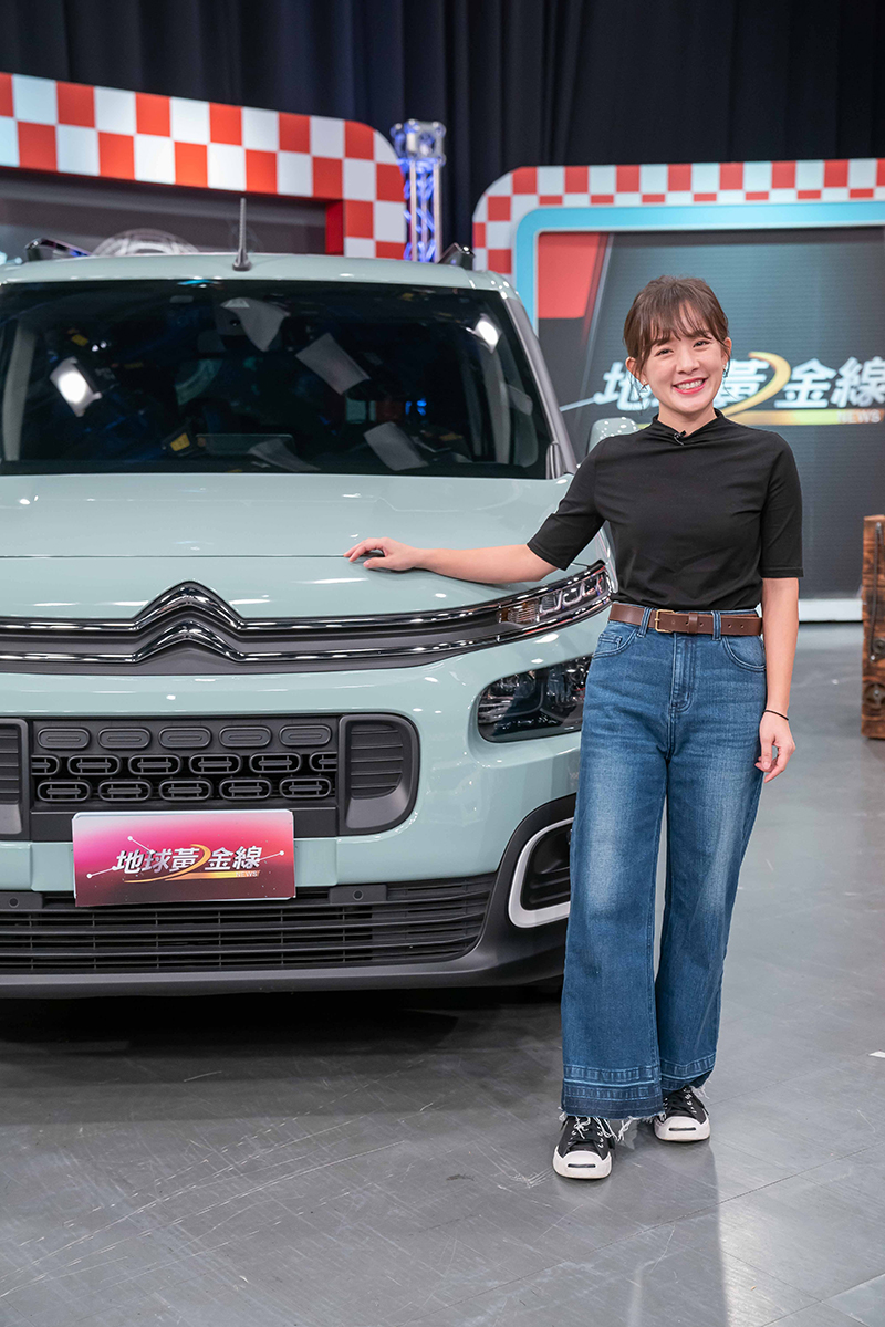 林彥君開Citroen Berlingo