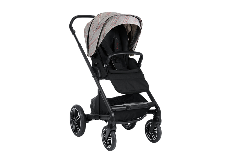 MIXX™ next Next generation strolling 五點式安全磁扣設計,簡單扣合說走就走