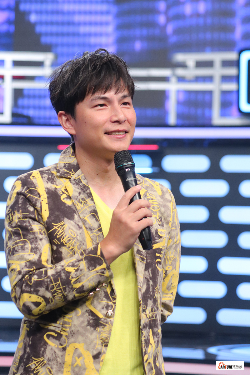 民視《幸福保衛戰 》主持人孫協志放話自己有「好消息」時,一定會帶著另一半來參加。