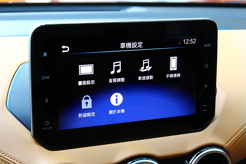 數位電視與導航需額外選購，但有Apple Carplay與Android Auto其實就沒影響。