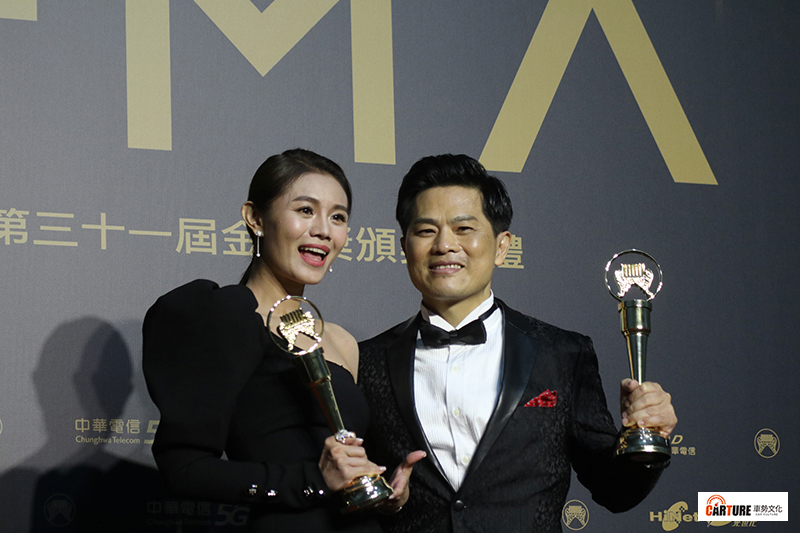 《第31屆金曲獎》最佳台語女歌手獎朱海君、最佳國語男歌手獎蘇明淵。