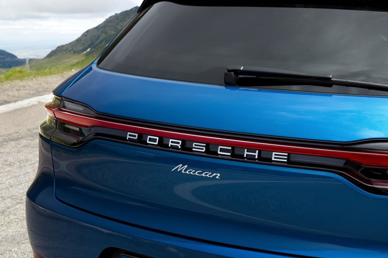 300萬元買Porsche?千萬記得只能買這種Macan後面沒有其他字的。