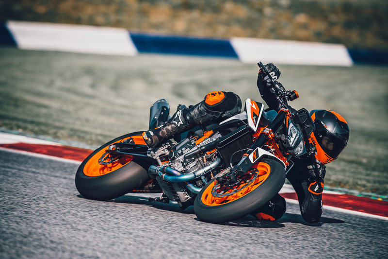 890 Duke R建議售價69.8萬元。