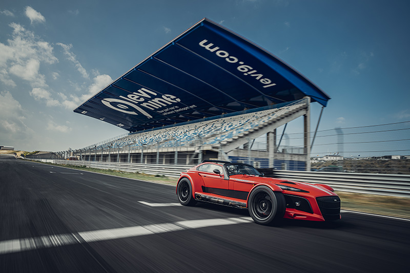 Spa賽道單圈比Koenigsegg Regera快三秒的荷蘭殺神─Donkervoort D8 GTO-JD70 R