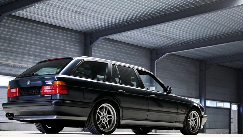 BMW M旅行車只有推出E34 M5 Touring與E61 M5 Touring。