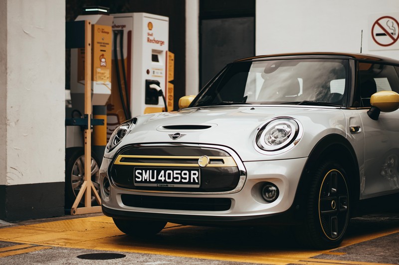 因應電能化Mini已有推出Mini Cooper S E Countryman與Mini Cooper SE等車型。