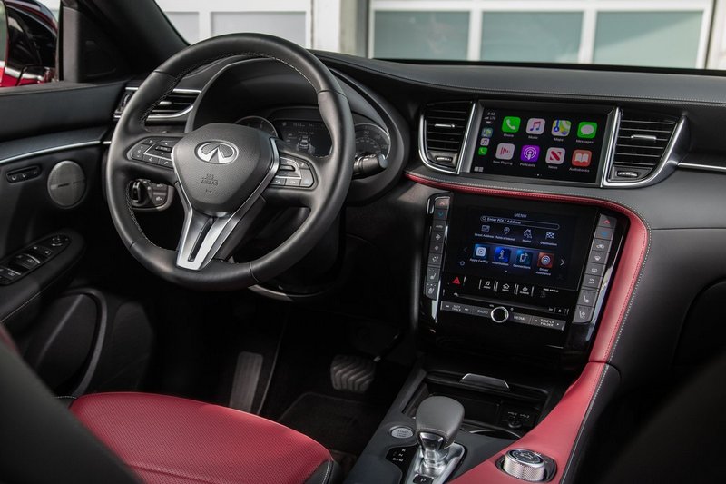 QX55座艙配置上8吋下7吋中控螢幕,整體格局也與QX50相近。