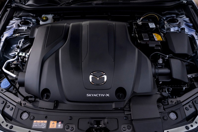 新年式Mazda 3 Skyactiv-X引擎動力提升至190hp/24.4kgm。