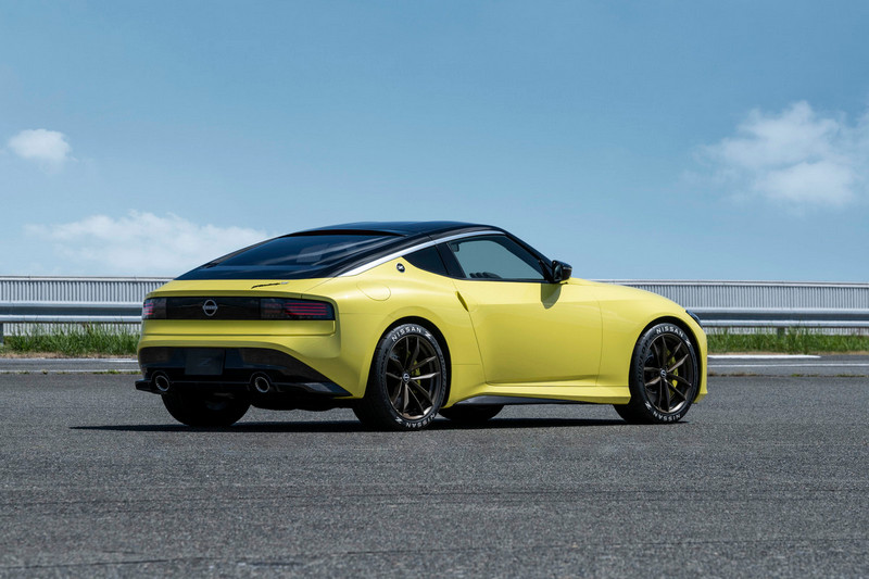 尾燈設計靈感來自於300ZX。