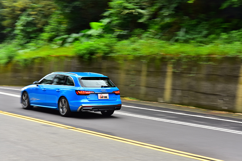 充足的性能與願動化懸吊,讓A4 Avant 40 TSI S Line在加速與操控都有優異表現。