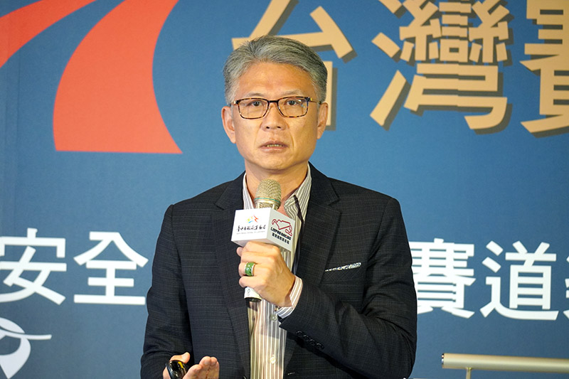 中華奧林匹克委員會顧問孫立群,以奧會角度分享運動產業的生成與生態。