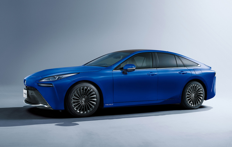 Toyota於日前發表第二代Mirai,其造型與2019年展出的Mirai概念車相同。