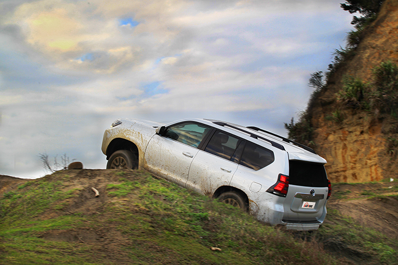 H4模式已足對應一般越野路況,而Crawl Control更在在攻克陡坡時起了大作用。