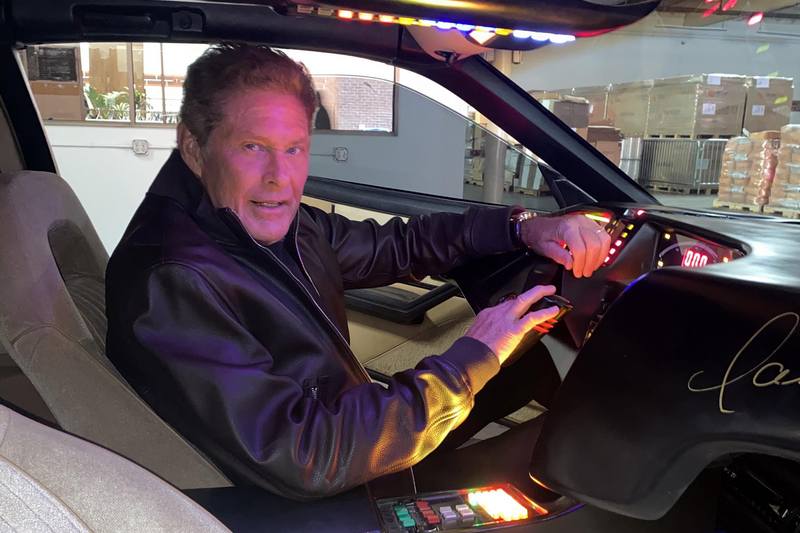 飾演李麥克的David Hasselhoff日前將當年劇中霹靂車進行拍賣。