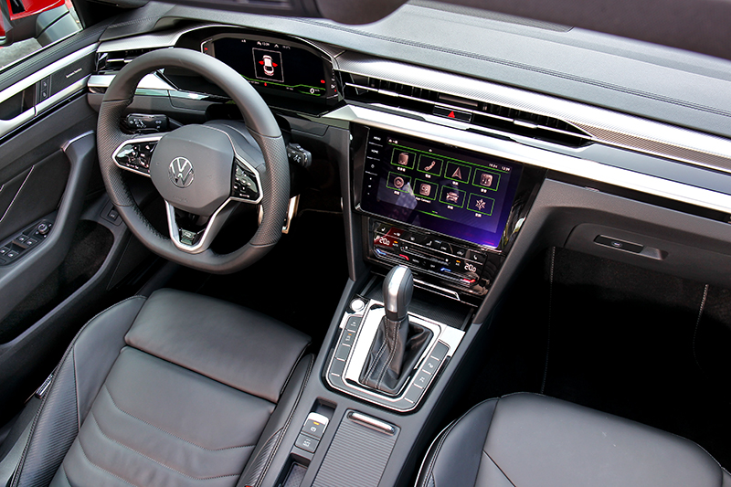 Arteon Fastback座艙質感頗為出色,但設計鋪陳就顯得較為中規中矩。