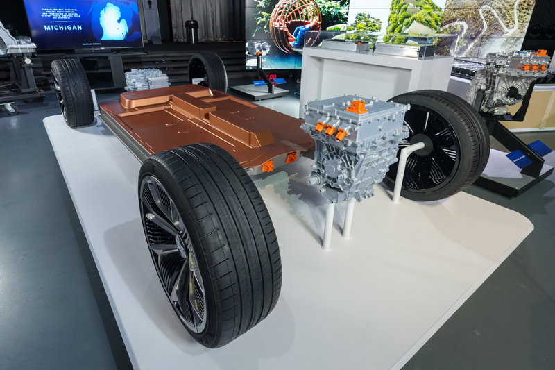GM研發的Ultium電池今年就會運用至量產車,2025年前還會有30款電動車,2035年全面進入零排放世代。