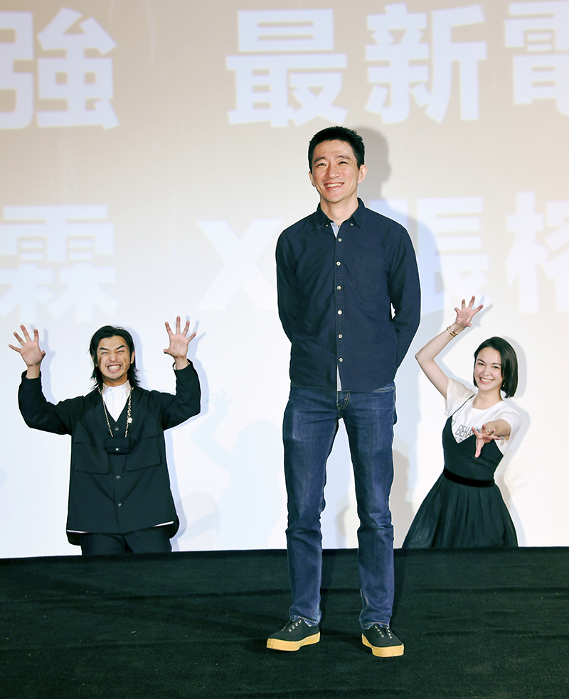 【車勢星聞】《鬼才之道》導演徐漢強(中)與主角陳柏霖(左)、張榕容(右)