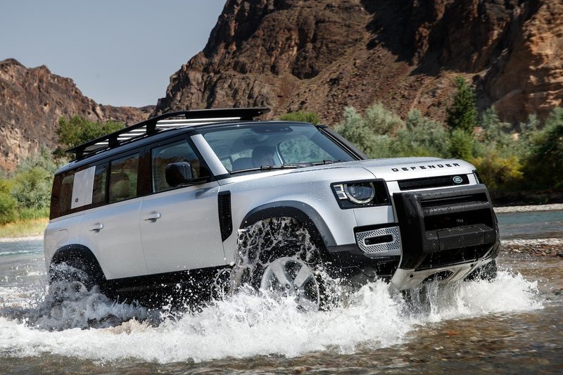  Land Rover Defender賣太好，將推出更長的八人座Defender 130 