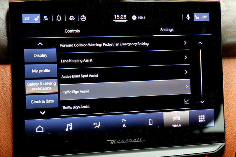 座椅加熱功能或部分ADAS主動安全系統的啟閉需進入選單內才能操作