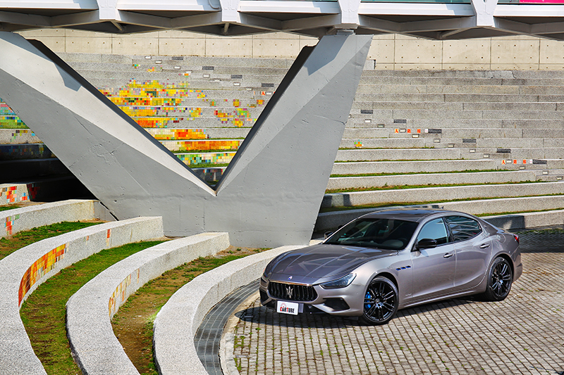 採用4缸渦輪引擎搭配48V輕油電系統的Ghibli MHEV是我最期待的車款