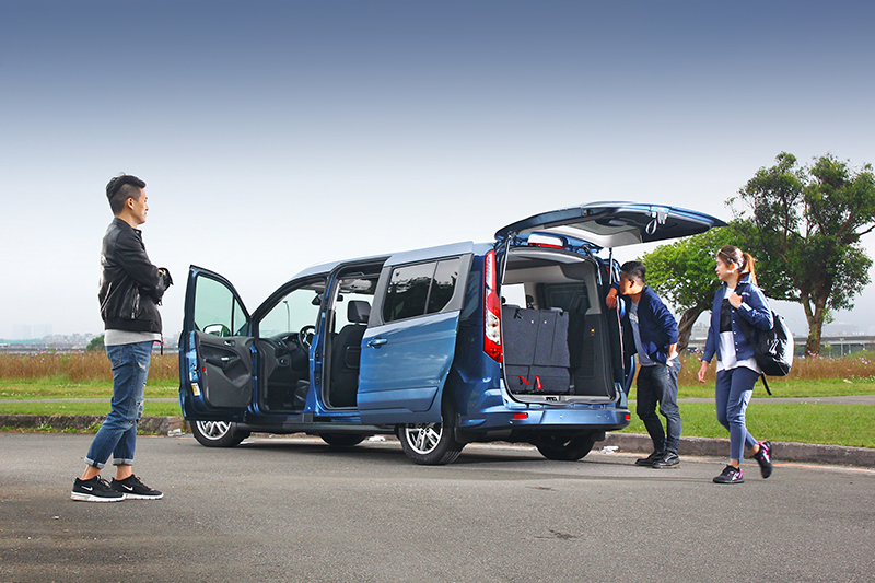 一輛車才不該只有一種用途,面對如今多元的工作、家庭與休閒生活,多功能的七人座MPV顯然是更睿智的選擇。