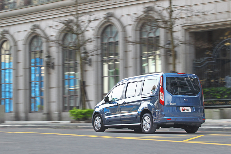 宛如房車般的舒適度與靈活駕馭感受,絕對滿足全員滿載的需求。