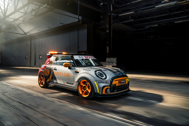 Mini Pacesetter搭載與Mini Cooper SE相同的電動系統。